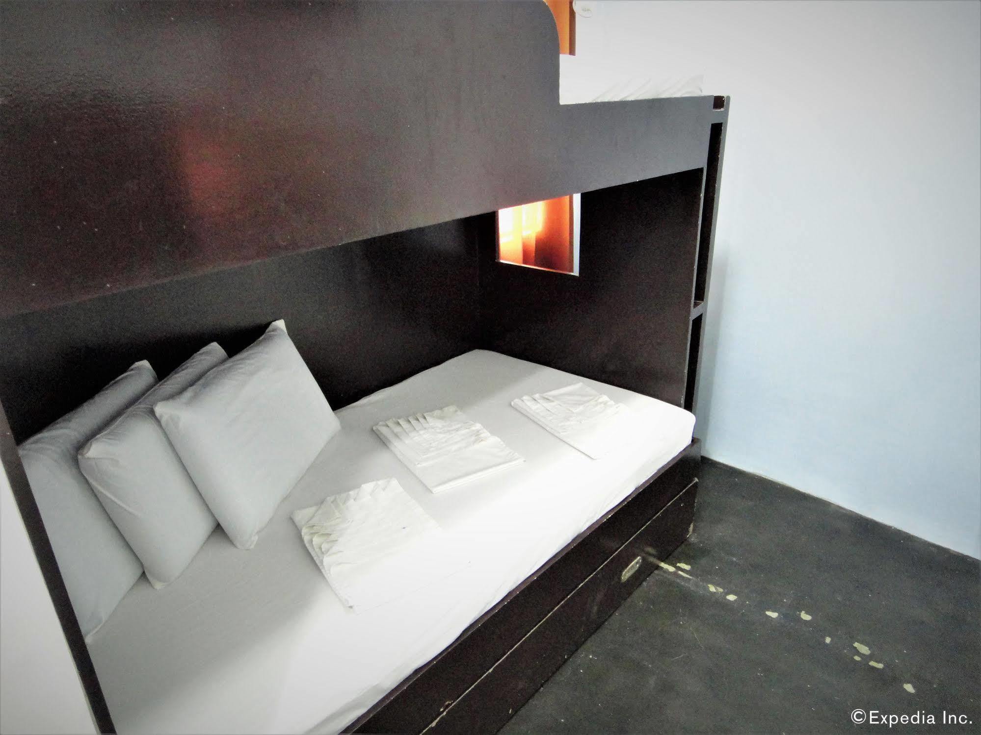 G-Galyx Inn Hotel Cagayan de Oro Kültér fotó