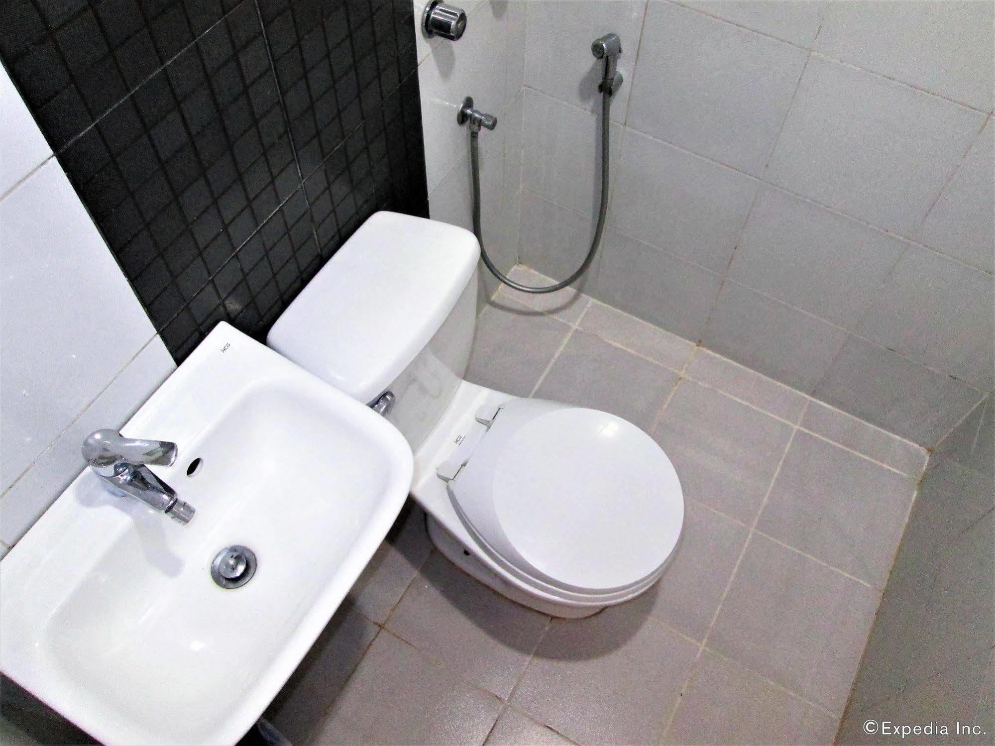G-Galyx Inn Hotel Cagayan de Oro Kültér fotó