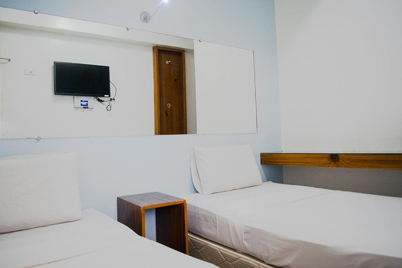 G-Galyx Inn Hotel Cagayan de Oro Szoba fotó