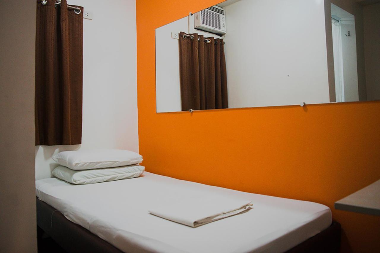 G-Galyx Inn Hotel Cagayan de Oro Szoba fotó